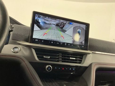 Used 2025 Ford Explorer ST-Line w/ Premium Package image 24