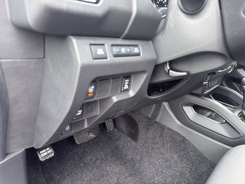 New 2026 Nissan Frontier SV image 14