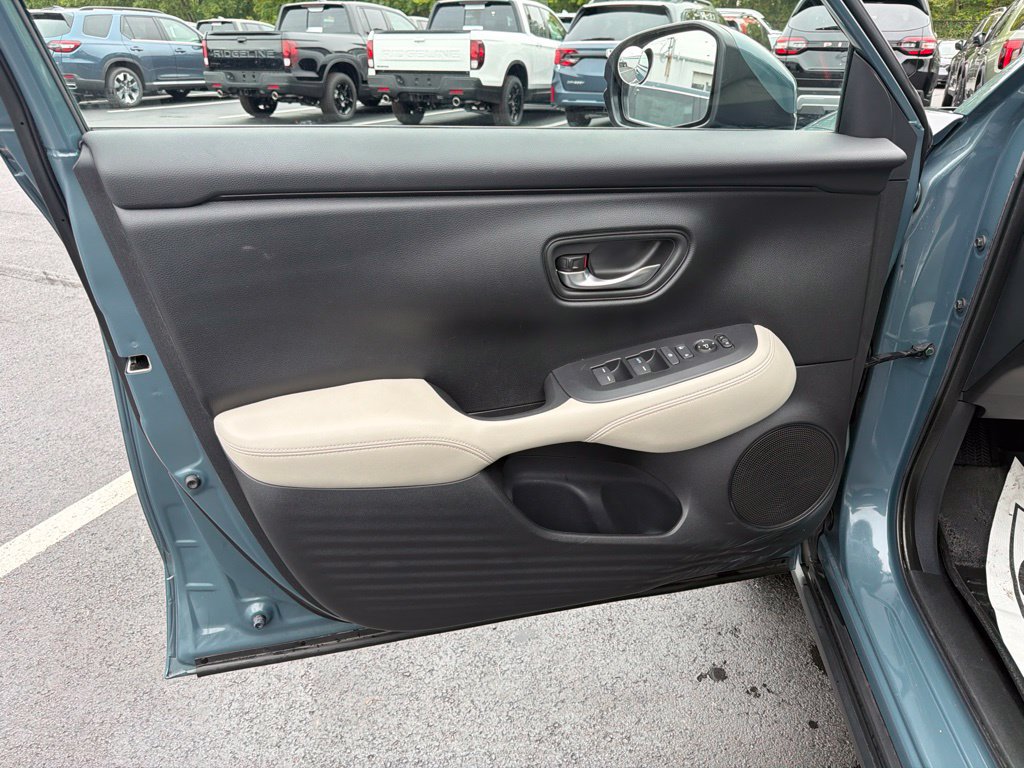 Certified 2024 Honda HR-V LX image 17