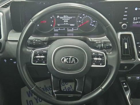 Used 2021 Kia Sorento SX image 16