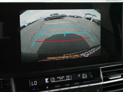 Certified 2026 Toyota Sienna XSE FWD image 31