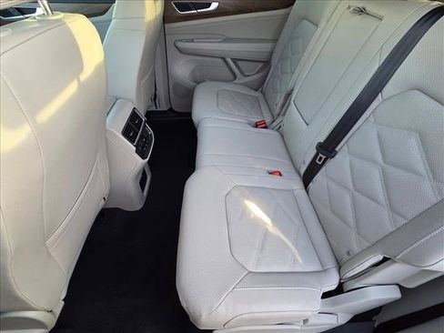 New 2026 Volkswagen Atlas SE image 15