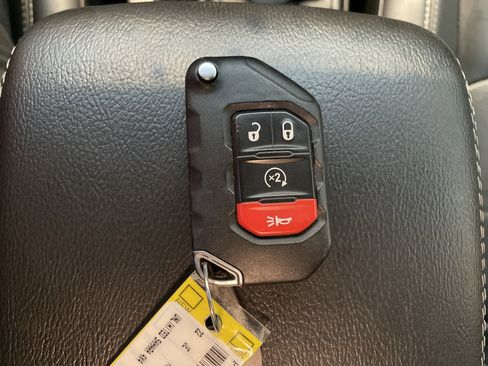 Used 2022 Jeep Wrangler Unlimited Sahara w/ Cold Weather Group image 41