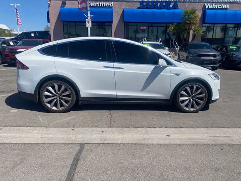 Used 2016 Tesla Model X Performance AWD/4WD image 5