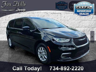 Certified 2026 Chrysler Pacifica Select