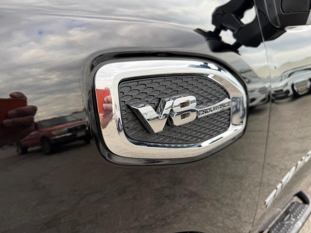 Used 2022 Nissan Titan SV AWD/4WD image 49