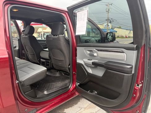 Used 2022 RAM 1500 Big Horn AWD/4WD image 25