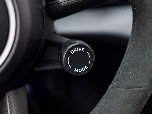 New 2025 Porsche Taycan image 24