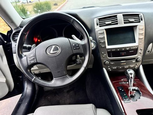Used 2008 Lexus IS 350 image 8