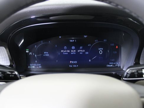 Used 2024 Lincoln Corsair FWD w/ Equipment Group 101A image 19