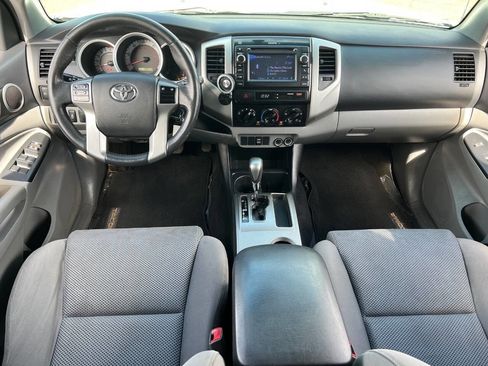 Used 2013 Toyota Tacoma PreRunner w/ TRD Sport Pkg image 16