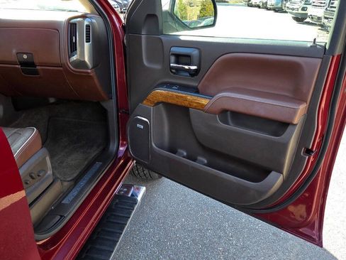 Used 2014 Chevrolet Silverado 1500 High Country w/ High Country Premium Package image 39