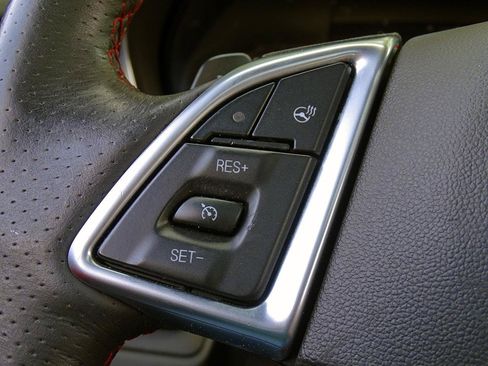 Used 2017 Chevrolet Camaro SS RWD image 34