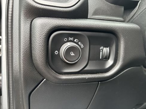 Used 2022 RAM 2500 Tradesman AWD/4WD image 11