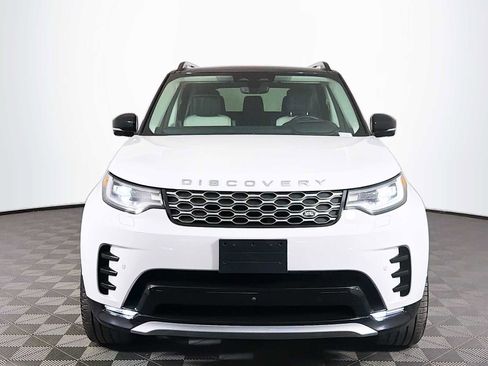 Used 2025 Land Rover Discovery Metropolitan Edition AWD/4WD image 2