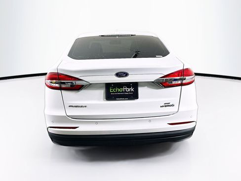 Used 2019 Ford Fusion SE image 7