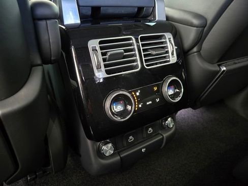 Certified 2022 Land Rover Range Rover SV Autobiography Dynamic AWD/4WD image 13