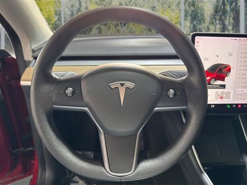 Used 2021 Tesla Model Y 2WD image 16