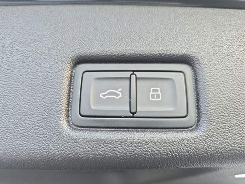 New 2025 Audi Q5 Premium Plus image 13