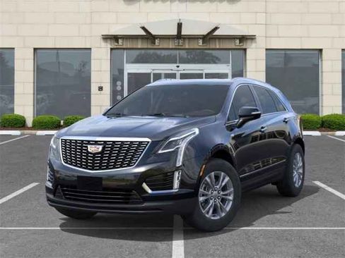 New 2026 Cadillac XT5 Luxury image 7