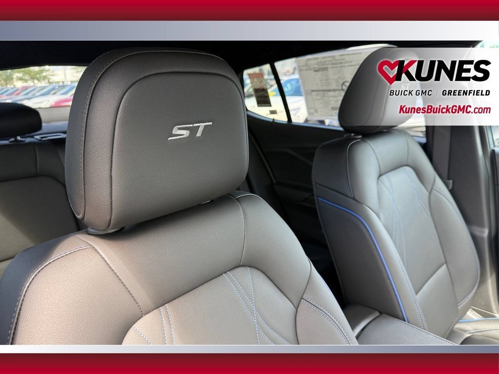 New 2026 Buick Envista Sport Touring w/ Convenience I Package FWD image 36