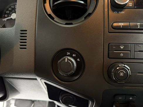 Used 2016 Ford F550 XL image 16