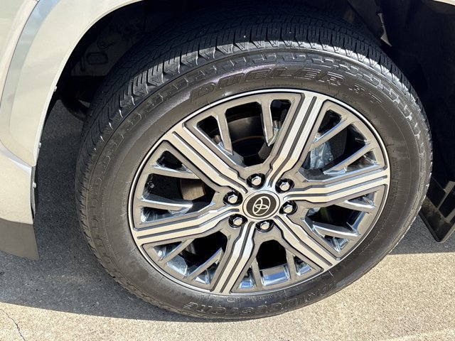 Used 2024 Toyota Sequoia Capstone AWD/4WD image 13