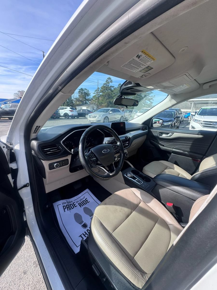 Used 2021 Ford Escape SEL FWD image 9