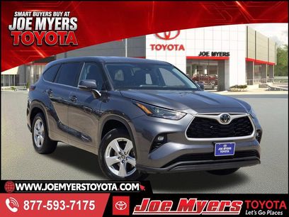 Used 2025 Toyota Highlander LE