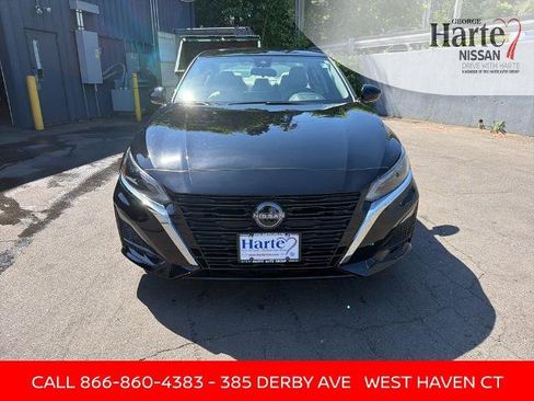 Certified 2023 Nissan Altima 2.5 SV w/ SV Premium Package AWD/4WD image 2