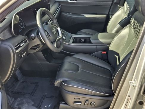 Certified 2023 Hyundai Palisade Limited image 11