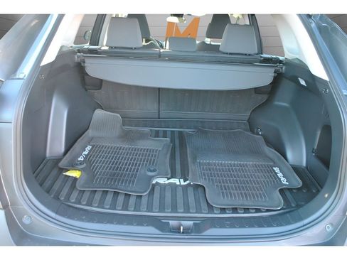 Used 2019 Toyota RAV4 XLE w/ Convenience Package AWD/4WD image 27