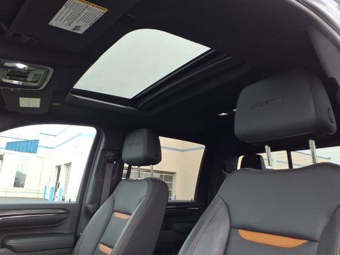 Used 2024 GMC Sierra 2500 AT4 w/ AT4 Preferred Package image 25