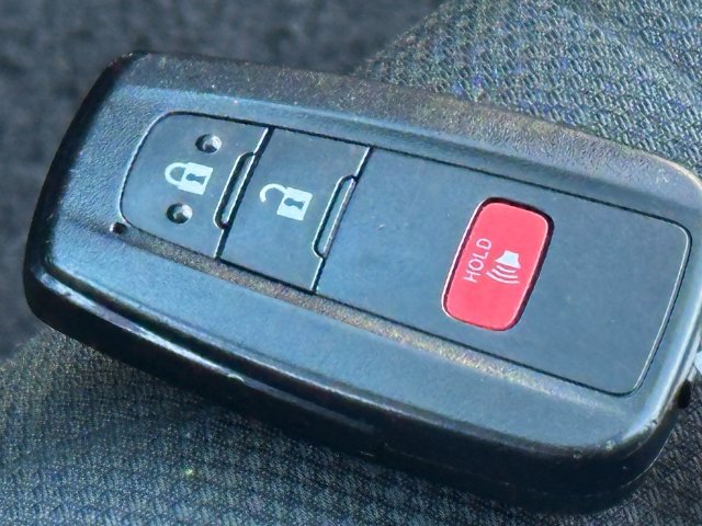 Certified 2025 Toyota RAV4 XLE AWD/4WD image 21