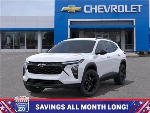 New 2026 Chevrolet Trax LT w/ Driver Confidence Package FWD image 6