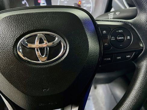 Used 2023 Toyota Corolla LE w/ LE Convenience Package FWD image 19