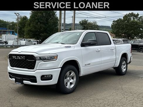 Used 2025 RAM 1500 4x4 Crew Cab image 1