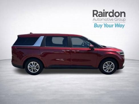 Used 2022 Kia Carnival LX FWD image 8