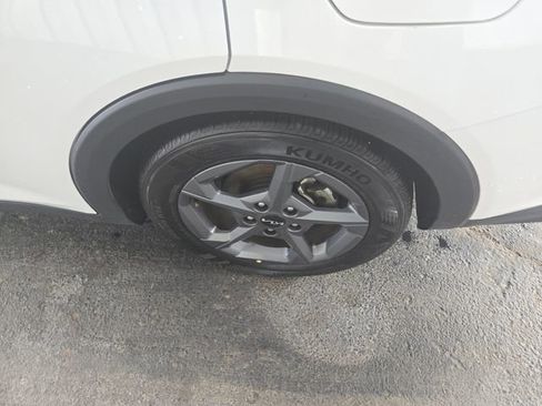 Used 2025 Kia K4 FWD image 20