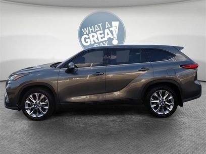Used 2021 Toyota Highlander Limited