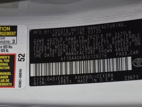 Used 2025 Toyota Camry SE image 23