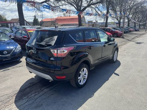 Used 2017 Ford Escape SE AWD/4WD image 6