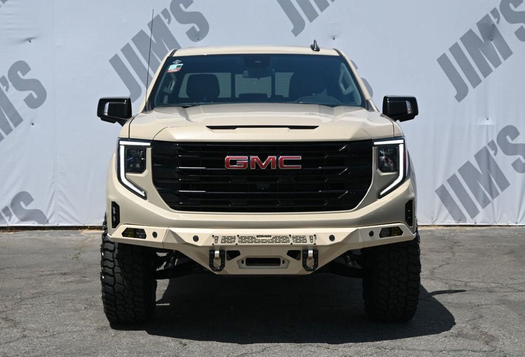 Used 2023 GMC Sierra 1500 Elevation w/ Elevation Premium Package AWD/4WD image 2