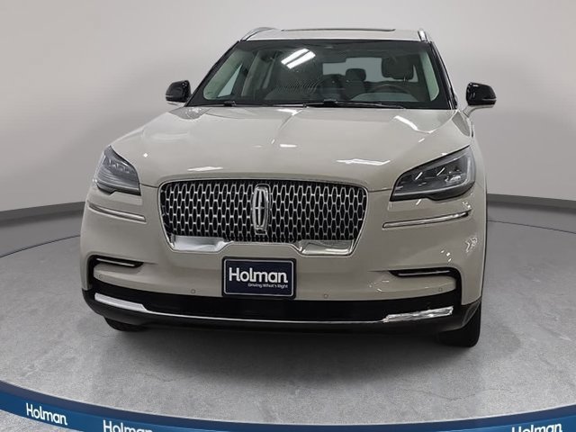 Certified 2023 Lincoln Aviator Reserve w/ Elements Package Plus AWD/4WD image 2