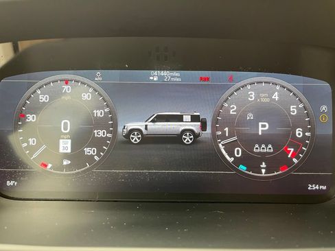 Used 2022 Land Rover Defender 110 X-Dynamic SE AWD/4WD image 7