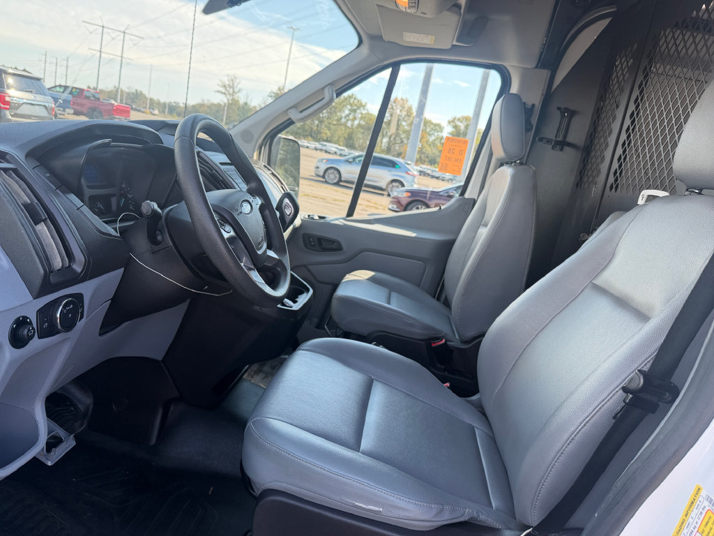 Used 2018 Ford Transit 250 148 Medium Roof RWD image 8