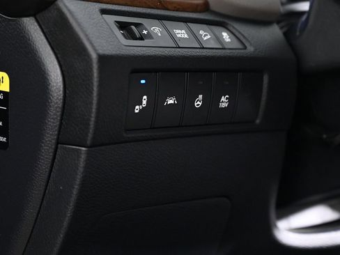 Used 2018 Hyundai Santa Fe Limited FWD image 24