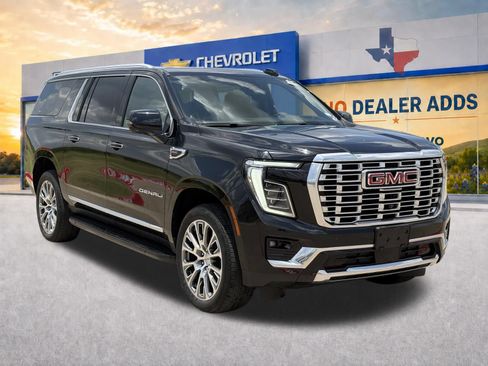 Used 2025 GMC Yukon XL Denali AWD/4WD image 1