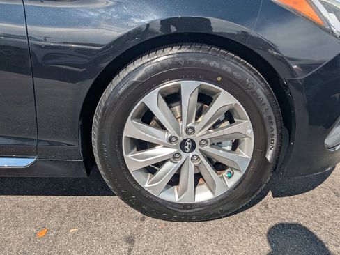 Used 2017 Hyundai Sonata Sport w/ Value Edition Package 02 image 23