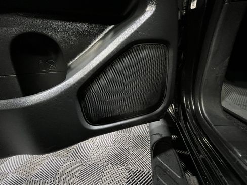 Certified 2022 Nissan Frontier S image 27